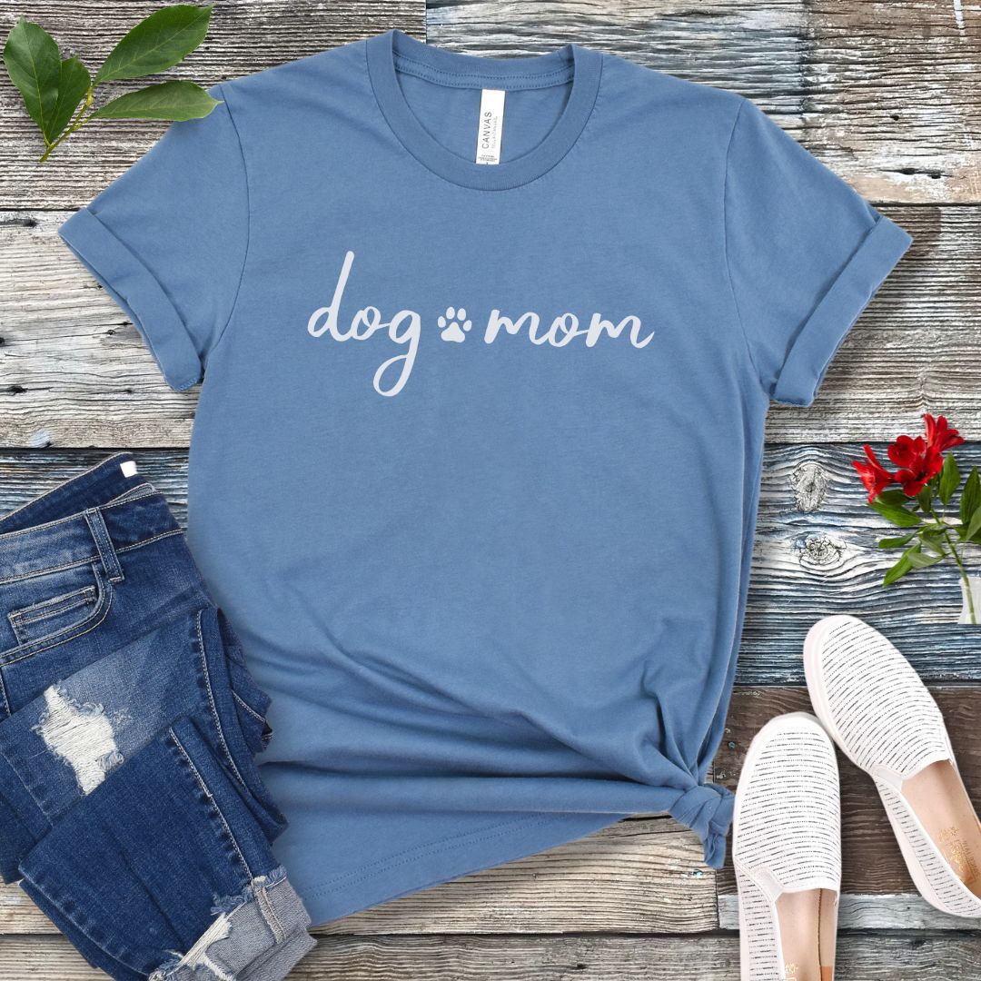 Dog Mom Minimalist T-Shirt