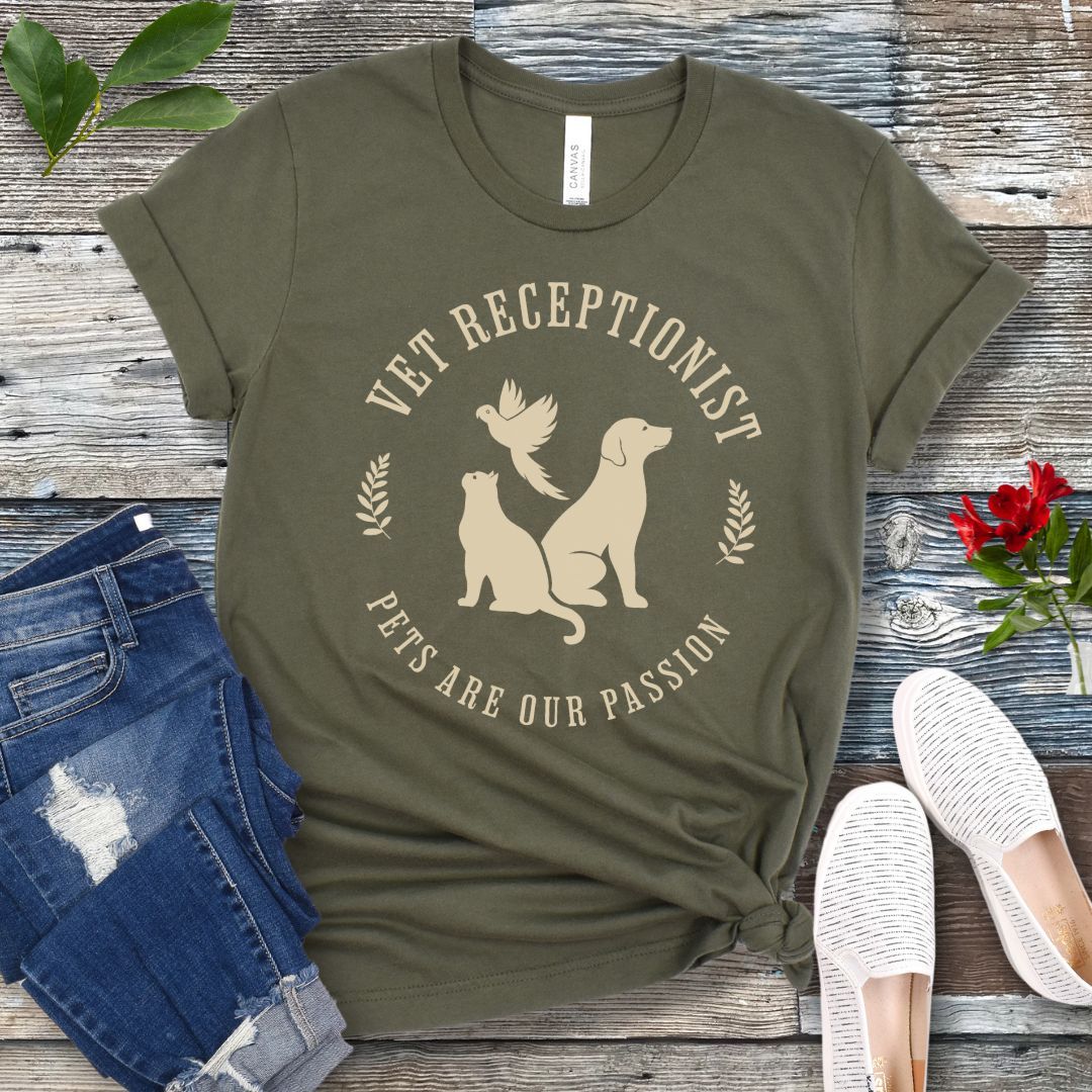 Vintage Style Vet Receptionist T-Shirt